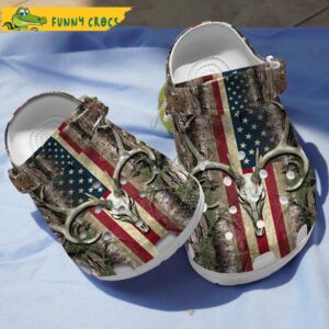 American Flag Deer Hunting Crocs Slippers 1.jpg