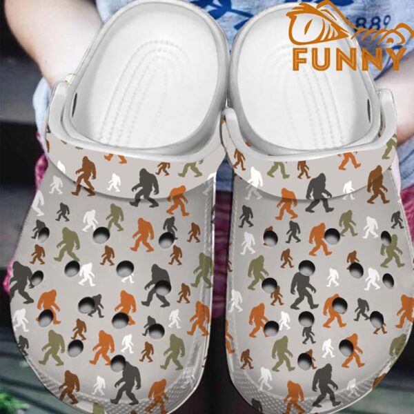 Big Foot White Crocs Patteren 2.jpg