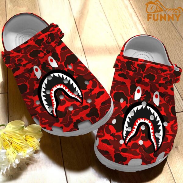 Camo Red Shark Crocs 3.jpg