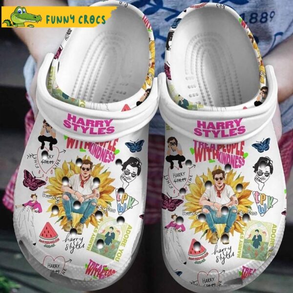 Cartoon Harry Styles Crocs.jpg