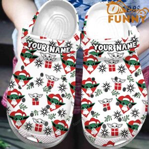 Custom Name Merry Christmas Baby Yoda Clog Shoes Crocs 1.jpg