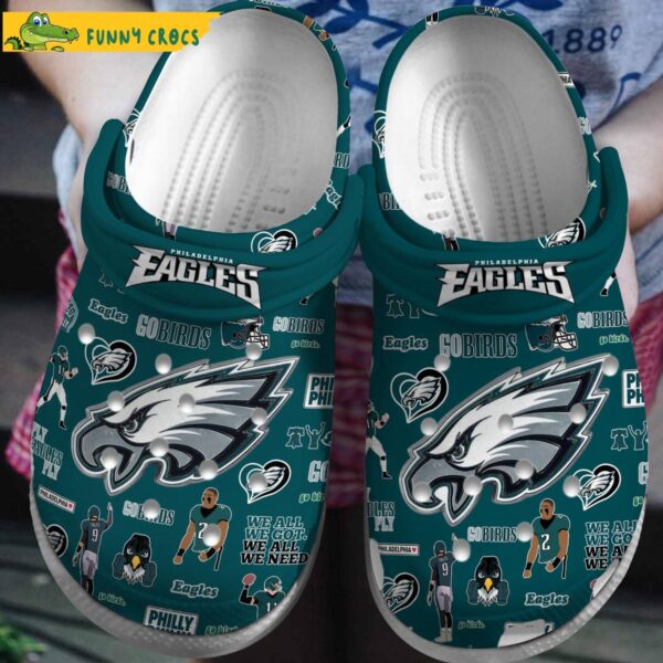 England Patriots NFL Green Crocs Clog Shoes 1.jpg