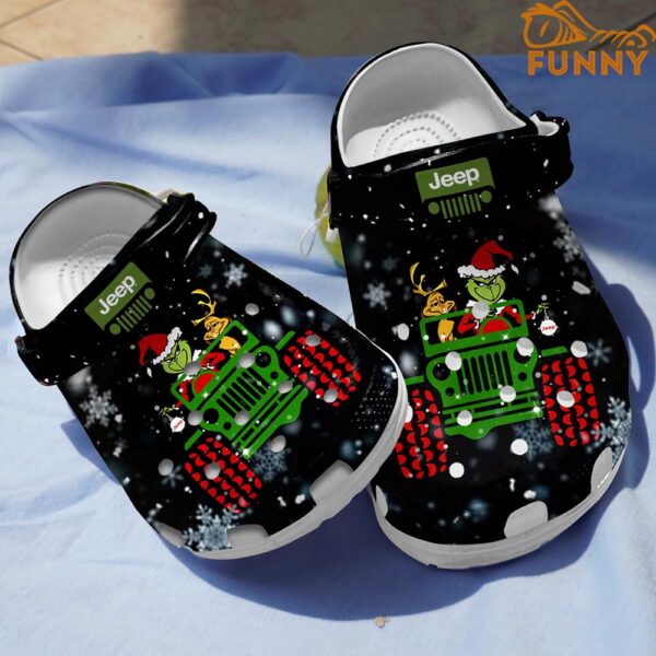 Green Grinch Jeep Christmas Crocs 1.jpg