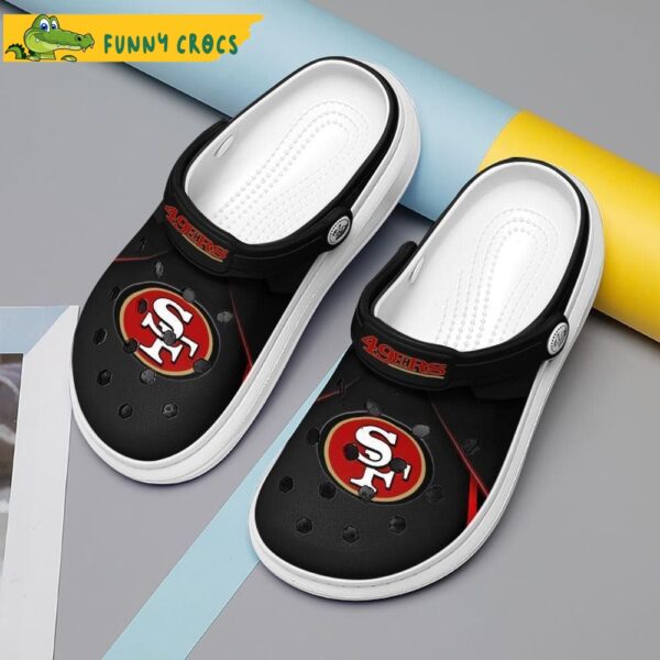 Black San Francisco 49Ers Crocs.jpg