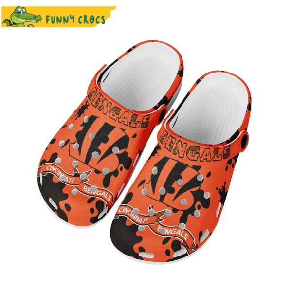 Crocs Mens Bengals Shoes.jpg