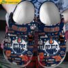 Edmonton Oilers Crocs Slippers 1.jpg