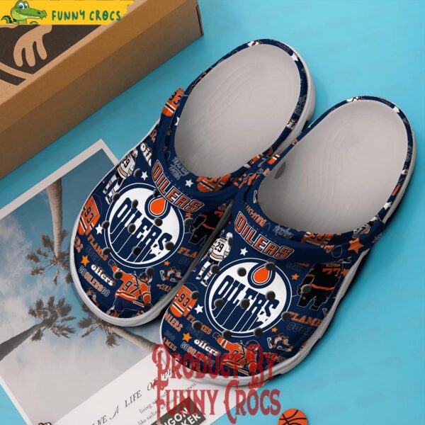 Edmonton Oilers Crocs Slippers 3.jpg