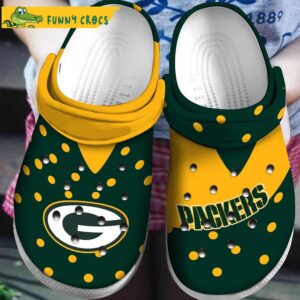 Football NFl Green Bay Packers Crocs.jpg