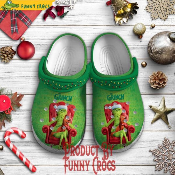 Grinch Dog Max Christmas Crocs 1.jpg