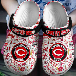 Love My Reds Cincinnati Reds Crocs Shoes 2.jpg