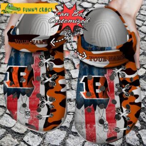 Personalized Crocs NfL Bengals Shoes.jpg