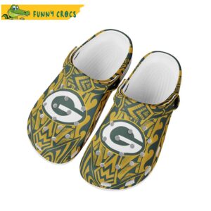 Polynesian Tribal Design Green Bay Packers Crocs.jpg