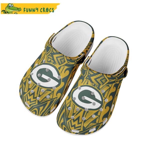 Polynesian Tribal Design Green Bay Packers Crocs.jpg