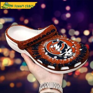 Skull Chicago Bears Crocs.jpg