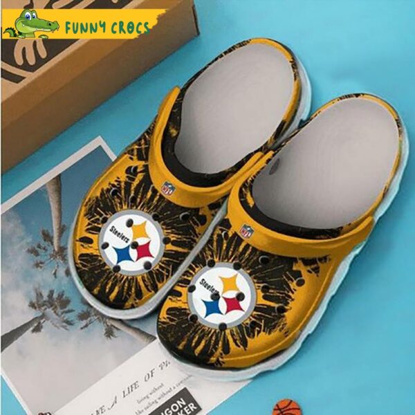 Steelers Crocs Shoes.jpg