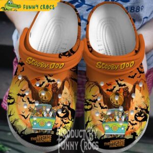 The Mystery Machine Scooby Doo Halloween Crocs 1.jpg