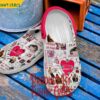 Victoria De Angelis Crocs 3.jpg